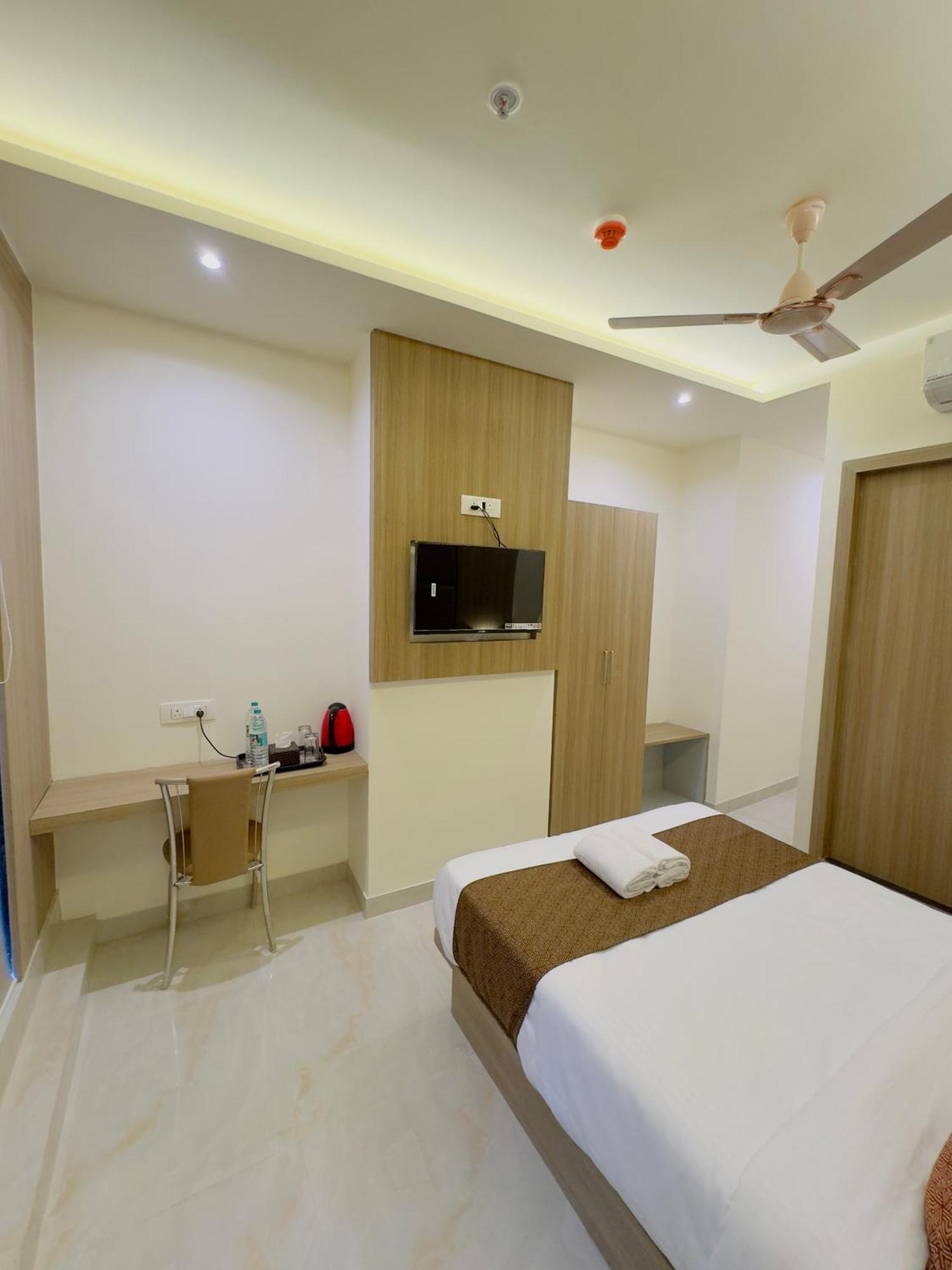 Hotel Bellamont มุมไบ ภายนอก รูปภาพ