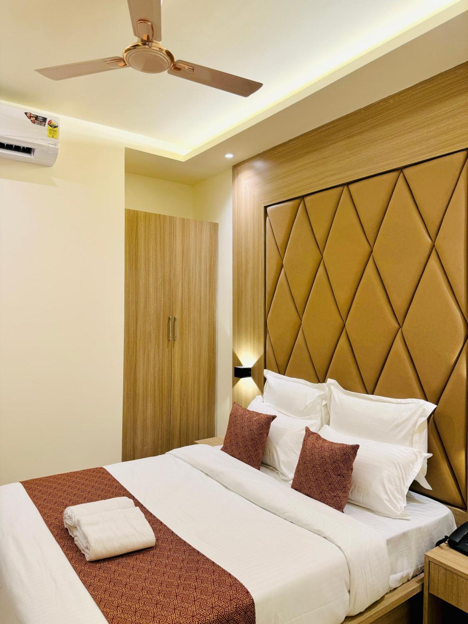 Hotel Bellamont มุมไบ ภายนอก รูปภาพ