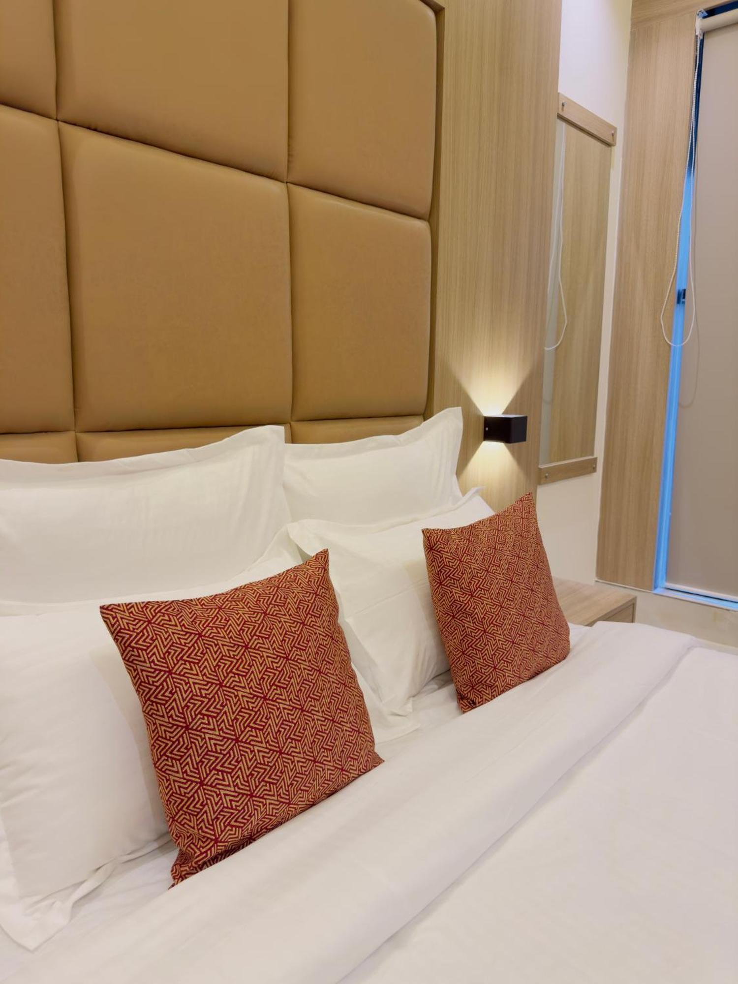 Hotel Bellamont มุมไบ ภายนอก รูปภาพ