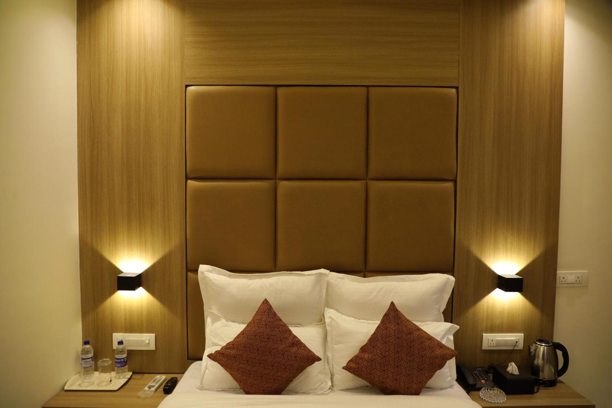 Hotel Bellamont มุมไบ ภายนอก รูปภาพ