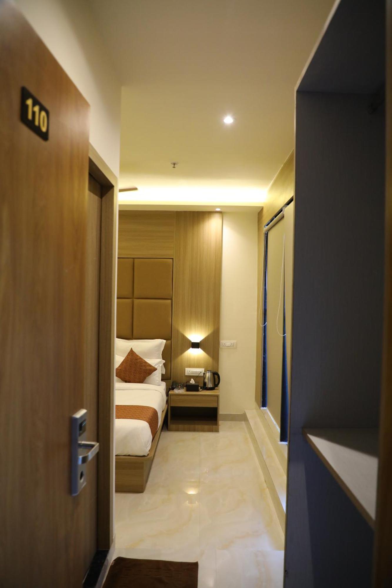 Hotel Bellamont มุมไบ ภายนอก รูปภาพ